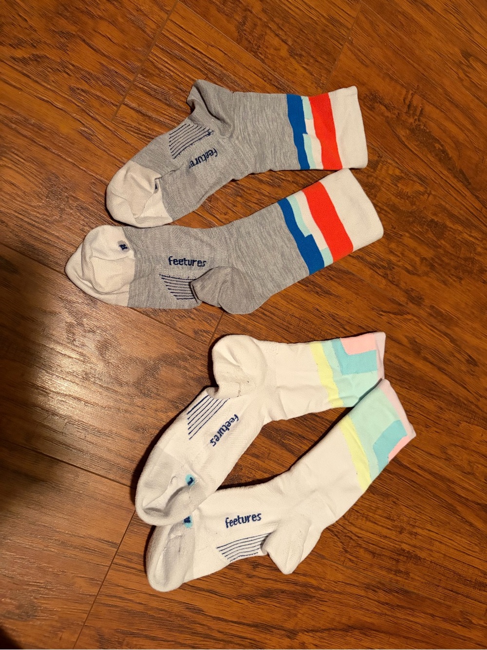 Feeture’s mini crew lite cushion socks M